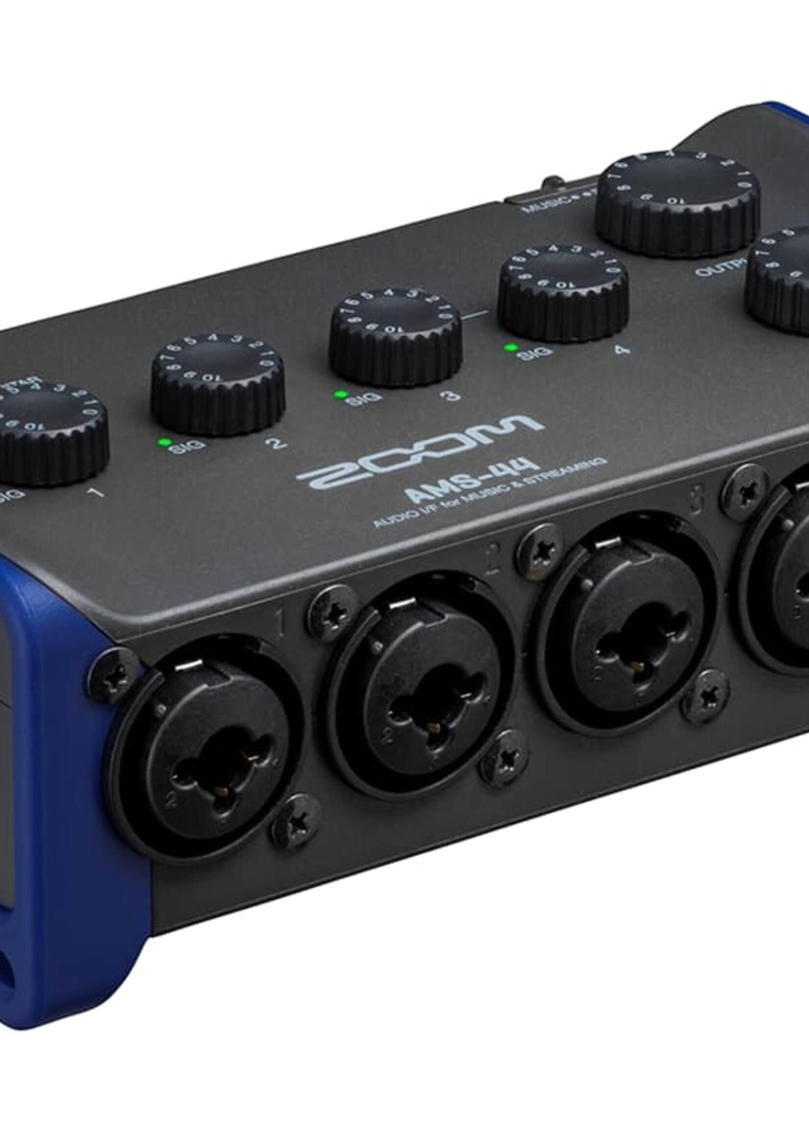 Zoom  AMS-44