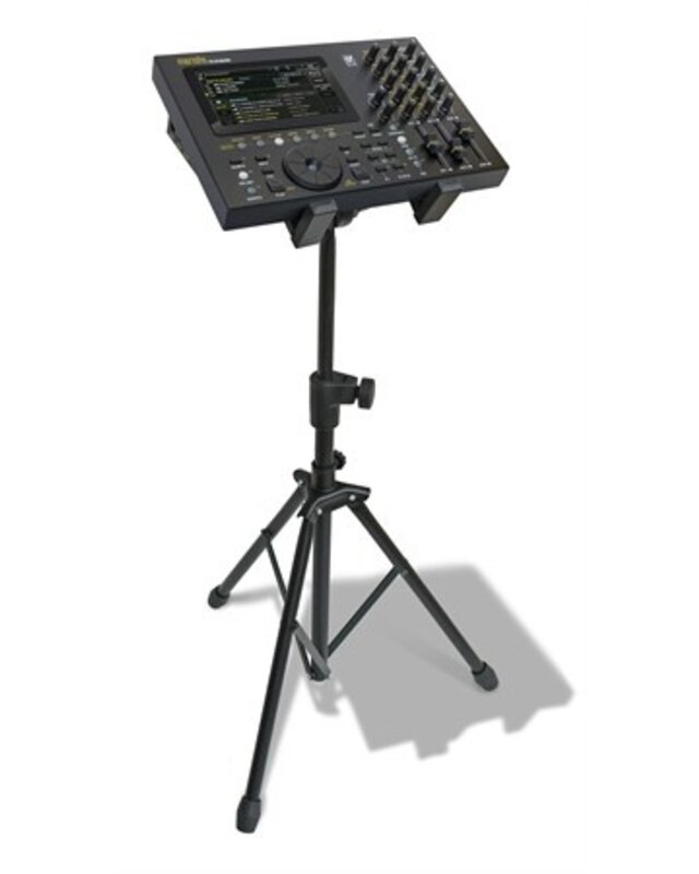 M-live  Merish Stand