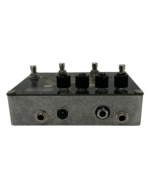 Maneco  Shoegazer 12 Reverb Pedal