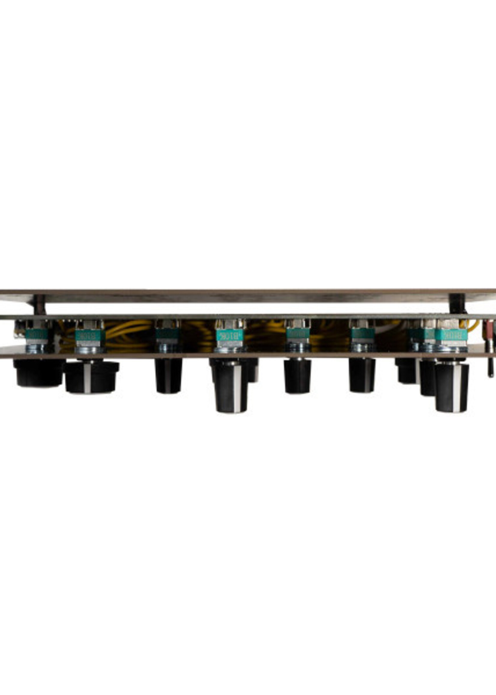 Synthux Academy Audrey II Desktop Horrorscape synthesizer