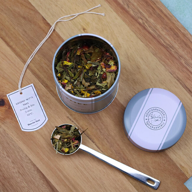 Blanche Dael Theeblik met Cassis  groene-witte thee