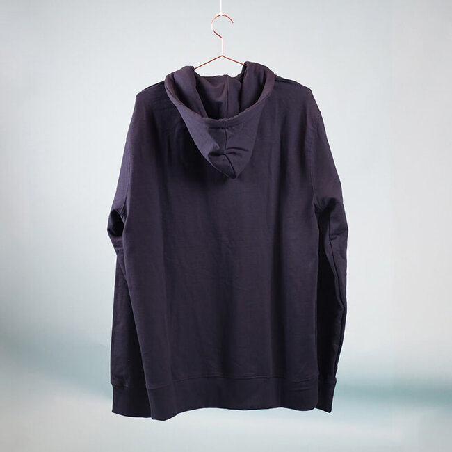 Maastricht University Hoodie Maastricht University - navy blauw (geborduurd logo)