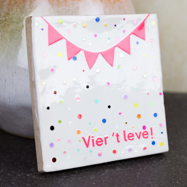 FCK PRFCT Tegeltje 'Vier 't leve' - wit