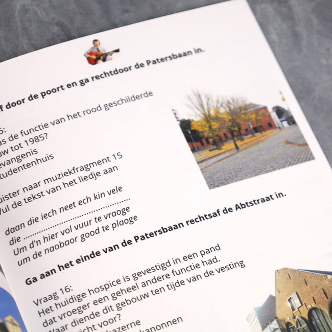 Stiechting Aw Sjevraoje Muziekwandeling - Johnny Blenco