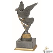 Voordelige Duiven sport trofee met een antiek look Voordelige Duiven sport trofee met een antiek look