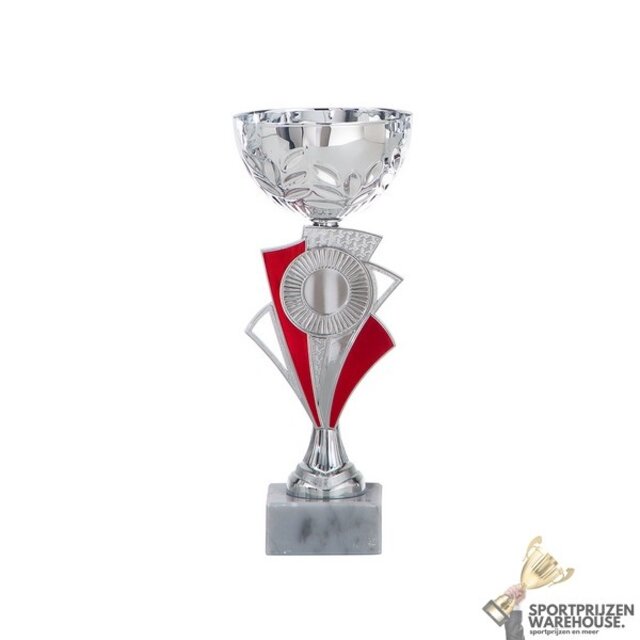 Leuke beker met een Rood accent Leuke beker met een Rood accent