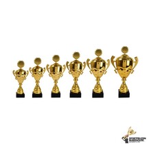 Luxe trofee van goud met dicht deksel