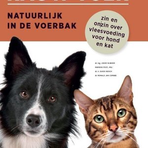 Rauw voer, natuurlijk in de voerbak