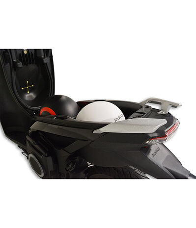 Silence Silence S01 Connected 95 km/u elektrische motorscooter Silence Silence S01 Connected 95 km/u elektrische motorscooter