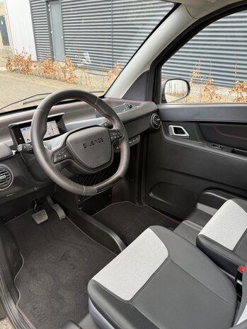 Silence S04 elektrische brommobiel Pre-Owned Silence S04 elektrische brommobiel Pre-Owned