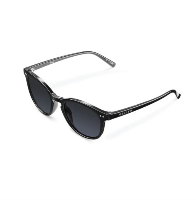 Meller banna all black