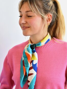 Sillie satin  scarf - blauwe rand