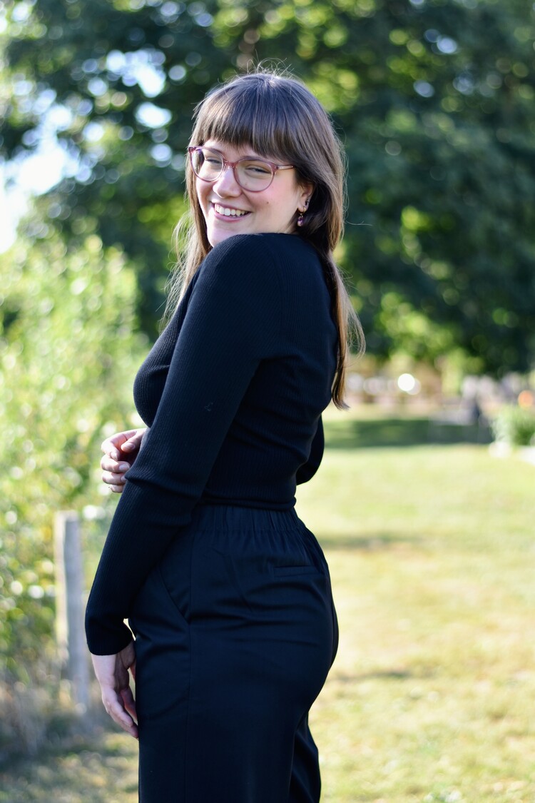 Grace & Mila salem square neck knit swaeter - noir