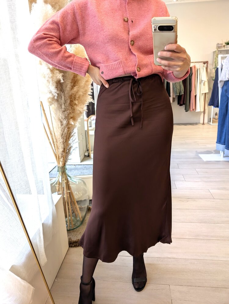Grace & Mila talmas tie waist satin skirt - chocolat