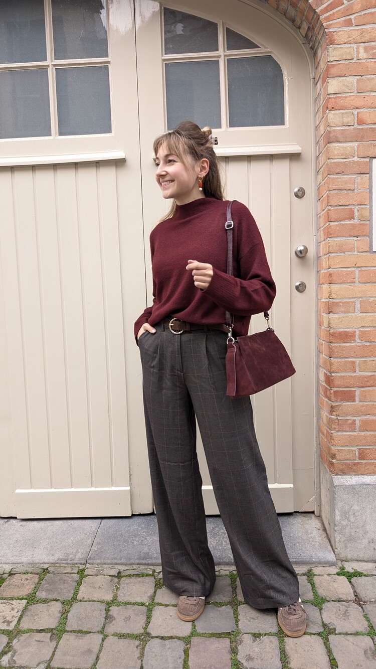 Grace & Mila salty boxy pull - bordeaux