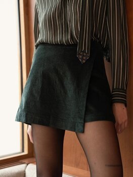 Sillie orelle velvet skort - forest green