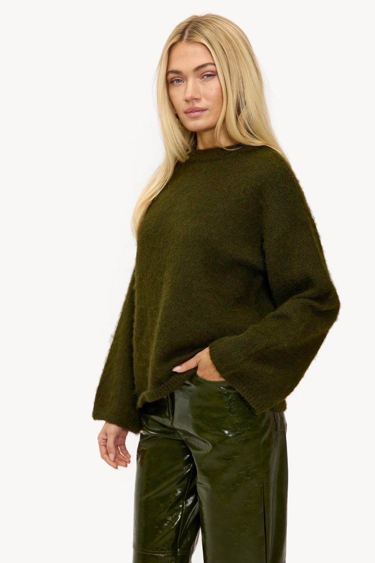 Loavies fuzzy wuzzy boxy swaeter - dark green