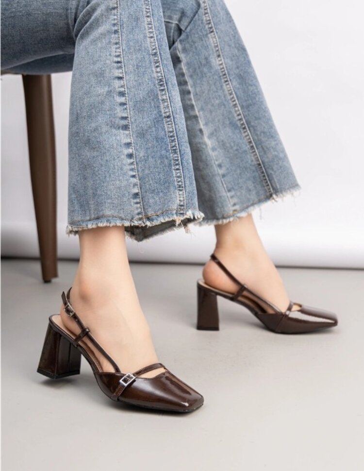 Sillie square toe pumps - brown