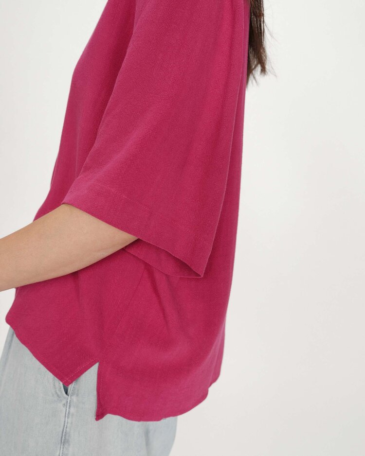 Grace & Mila violon 1/2 sleeve v-neck blouse - fushia
