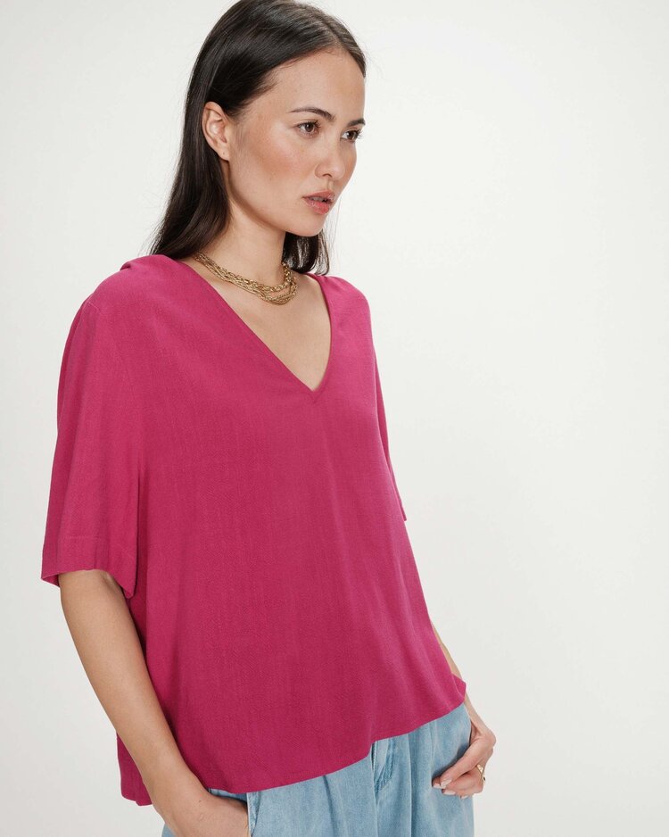 Grace & Mila violon 1/2 sleeve v-neck blouse - fushia