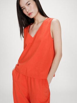 Grace & Mila Vagabond sleeveless V-neck top - orange