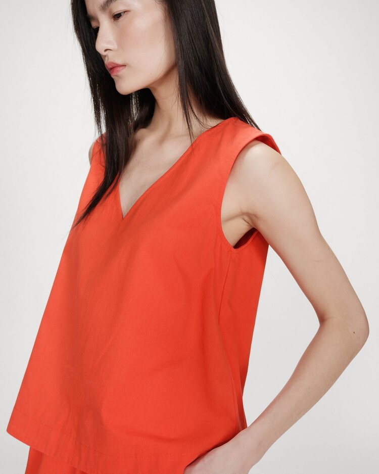 Grace & Mila Vagabond sleeveless V-neck top - orange