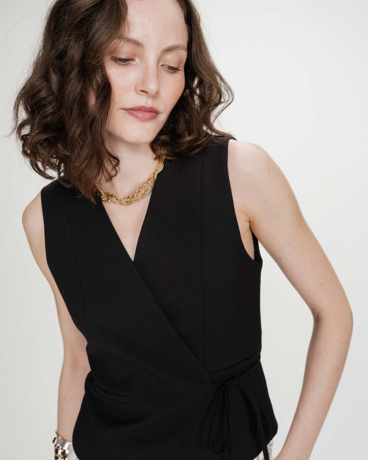 Grace & Mila vilmont sleeveless waist tie vest - noir