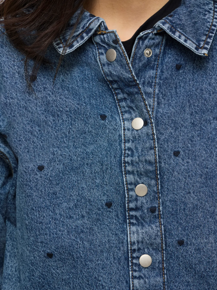 Vila Clothes vicreek denim heart embroidery shirt