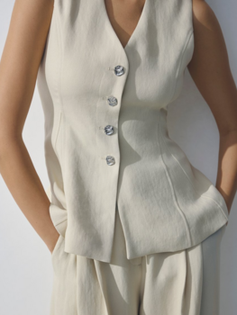 Moss Copenhagen esteriane waistcoat- beige