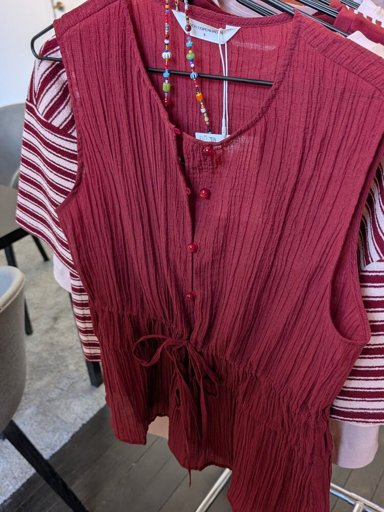 Moss Copenhagen celaene crêpe top - burgundy