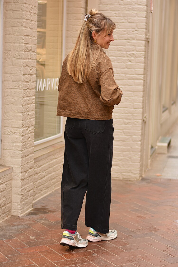 La petite étoile vera veste leopard