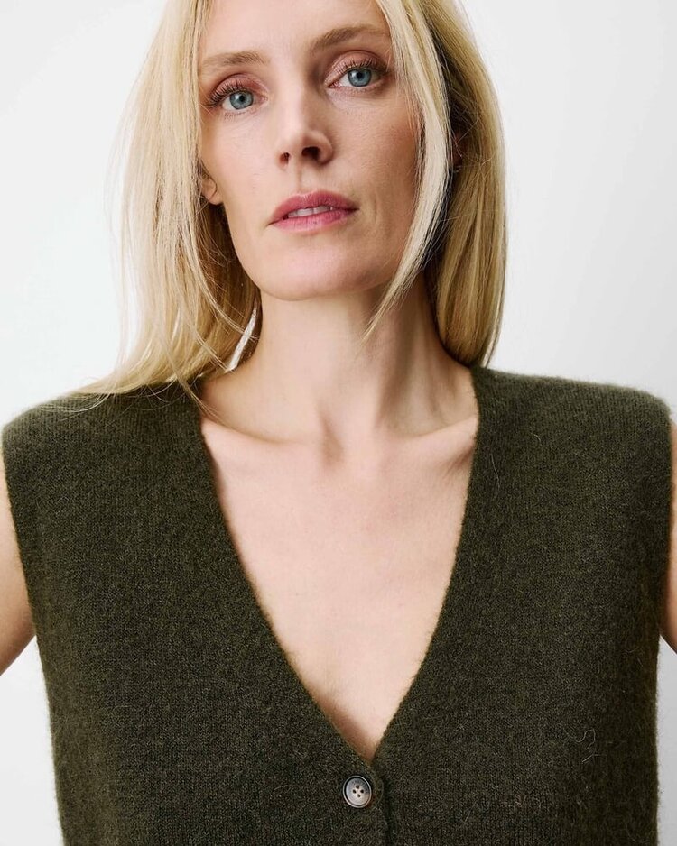 Grace & Mila nars sleeveless vest - khaki