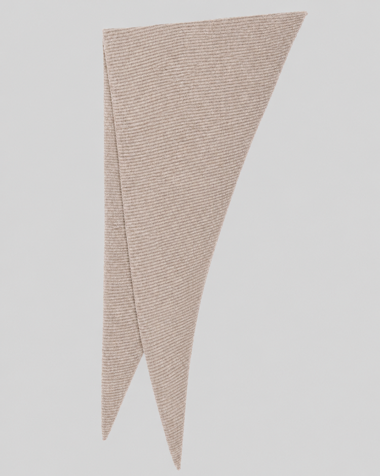 Moss Copenhagen lowee triangle scarf - beige