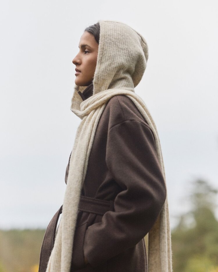 Moss Copenhagen bondie hood scarf - beige