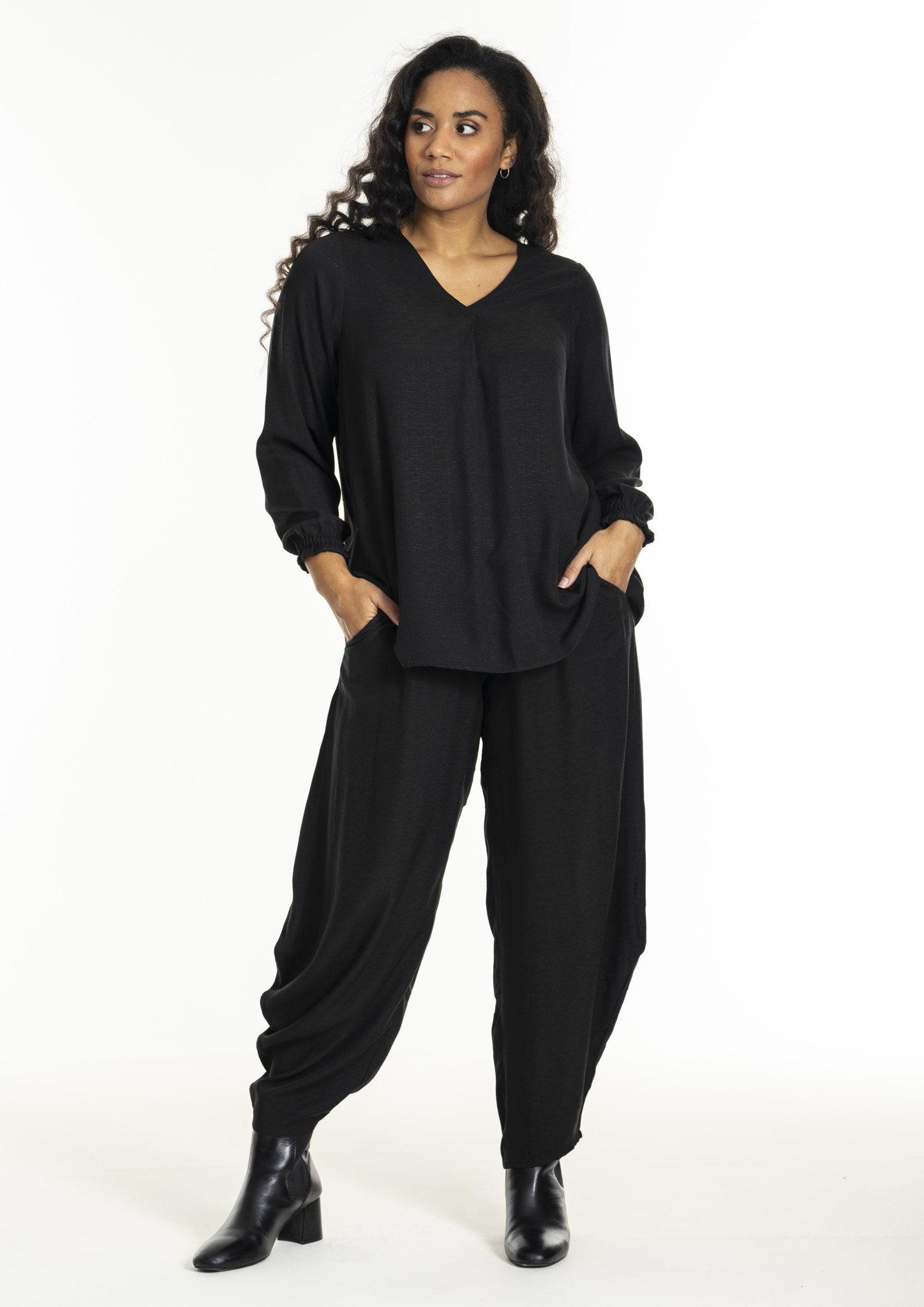 Studio SGreta Trousers