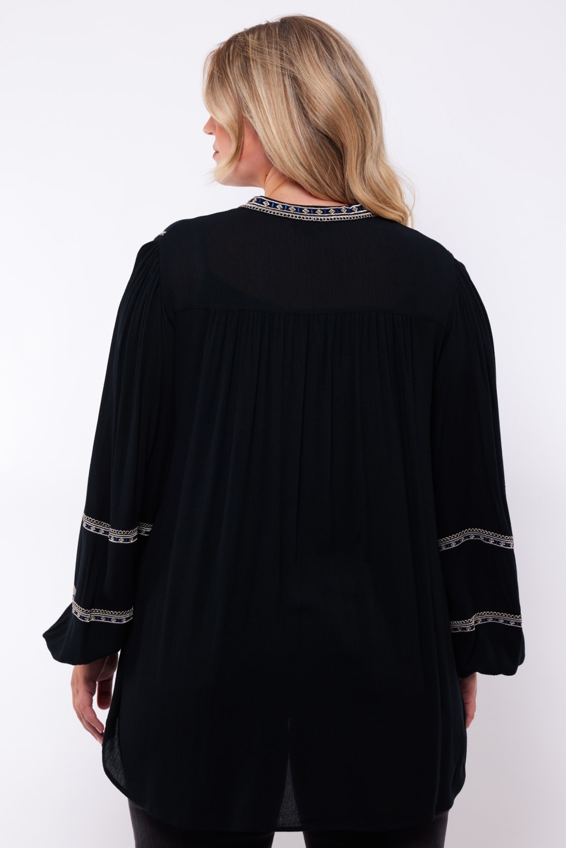 Exxcellent Barina top