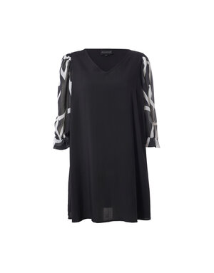 Studio SKyra Tunic with chiffon sleeves