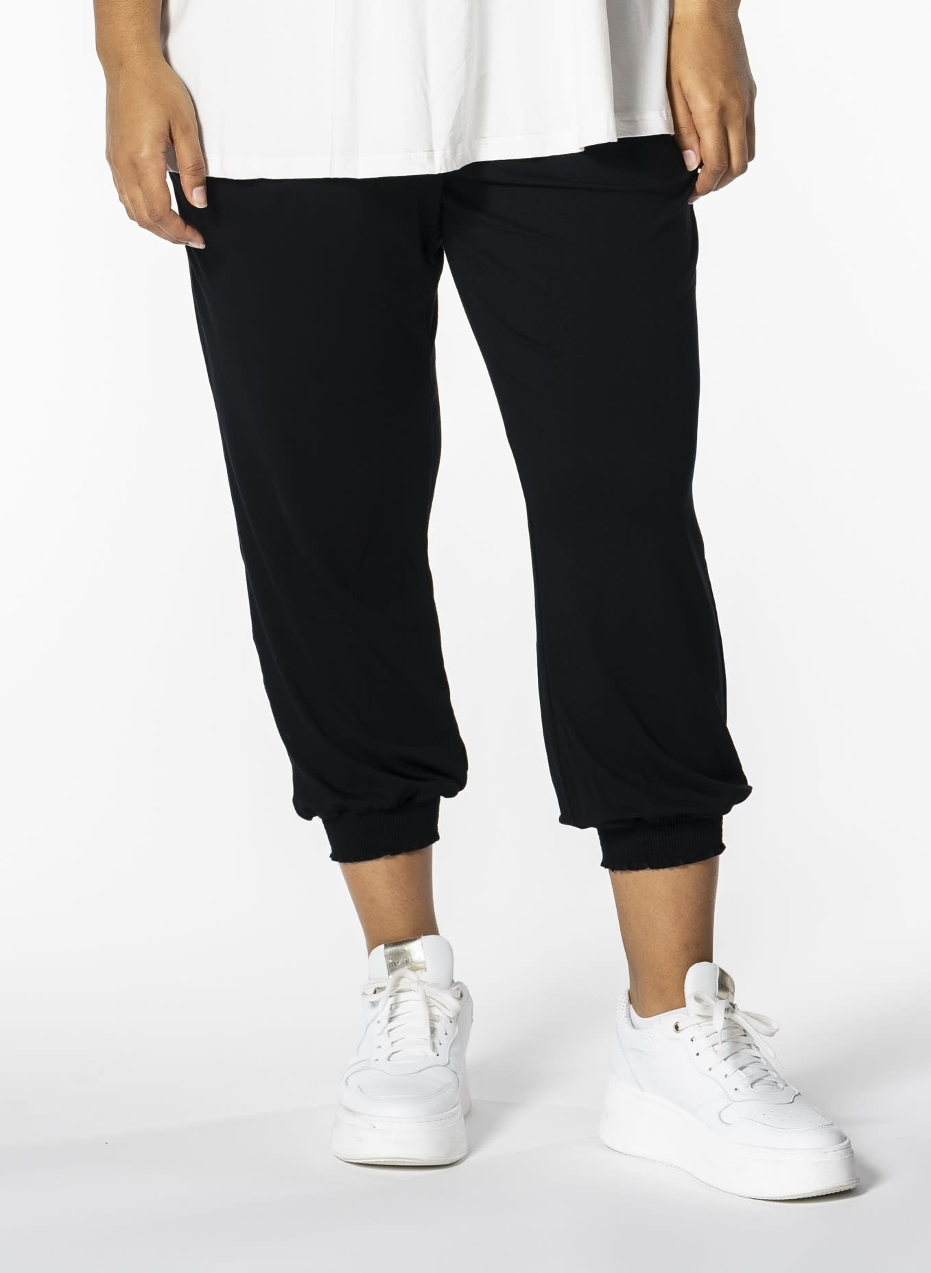 Studio SGudrun 7/8 Loose pants