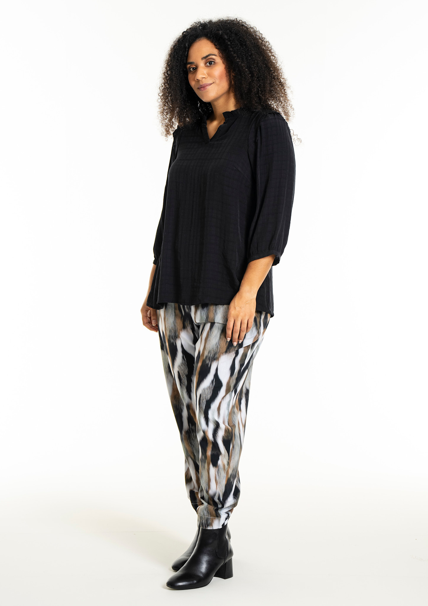 Studio SLilly Shirt with flounces