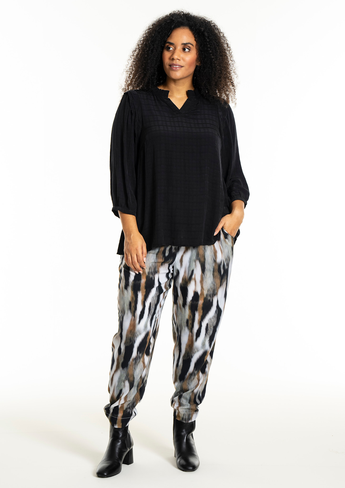 Studio SLilly Shirt with flounces