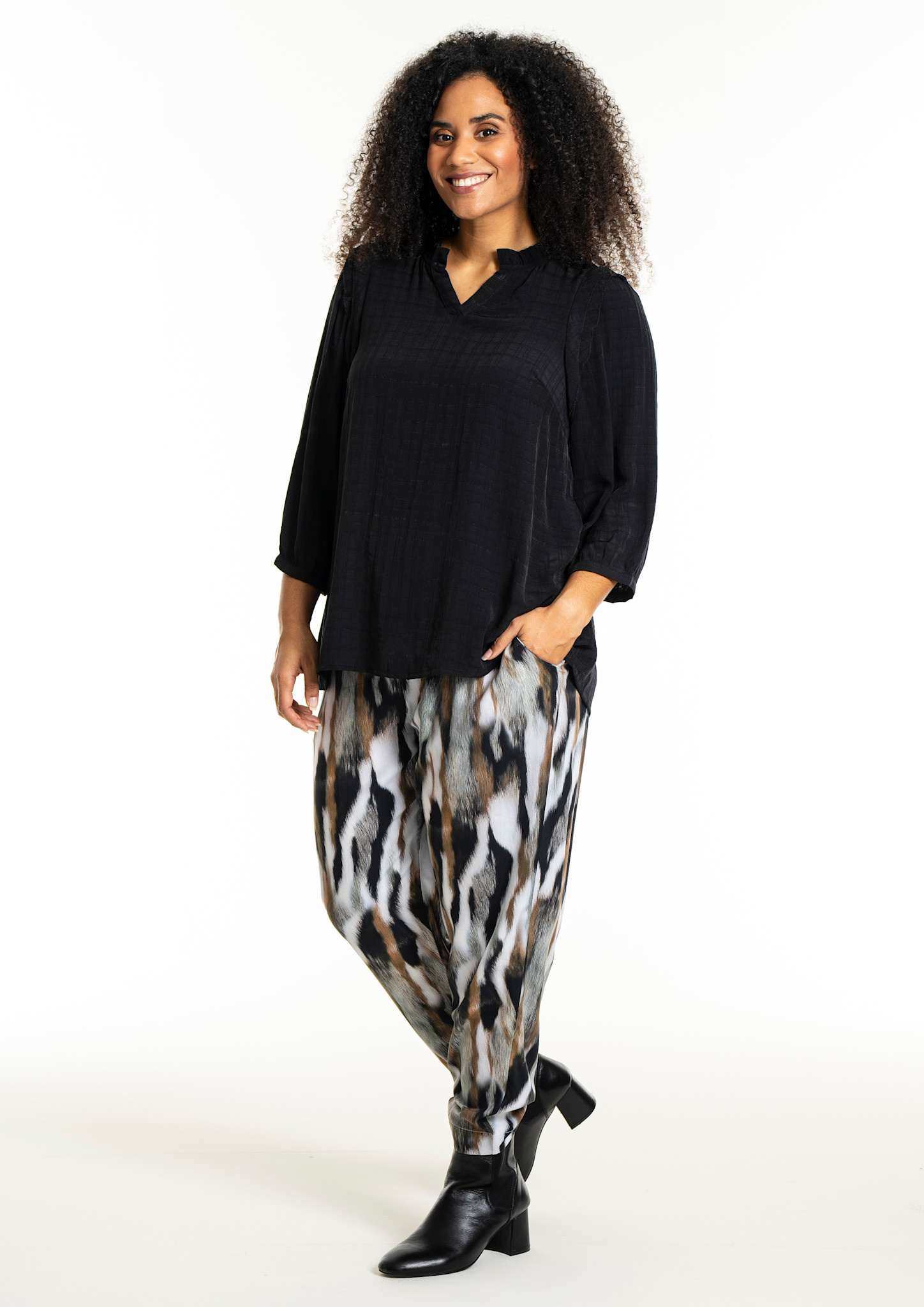 Studio SLilly Shirt with flounces