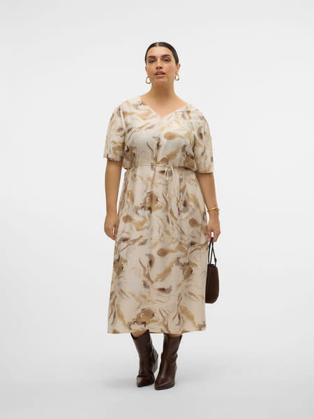 Vero Moda Curve VMCCILLE CHRISTA 2/4 7/8 DRESS WVN GACUR