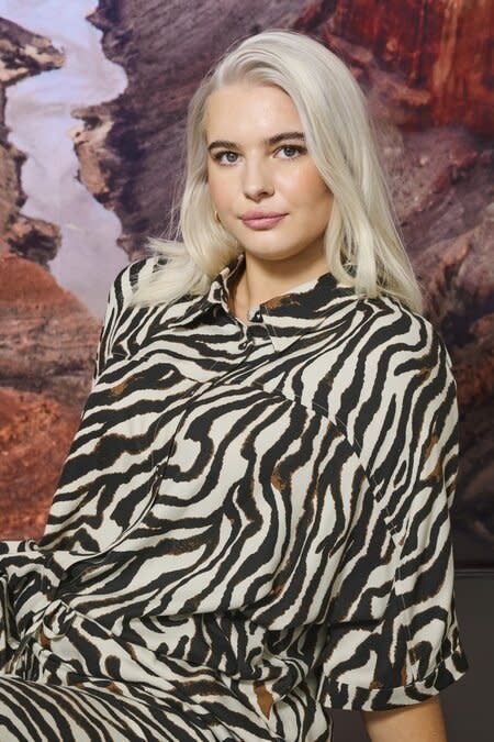 ONLY CARMAKOMA CARBERTE LIFE 2/4 SHIRT AOP