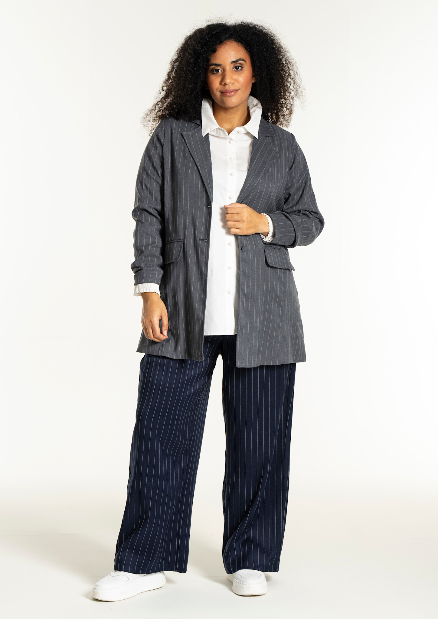 Studio SNyah business jacket