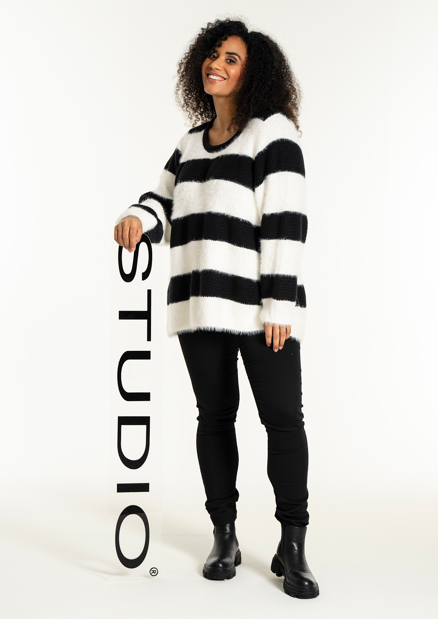 Studio SNoralise Sweater with stripes