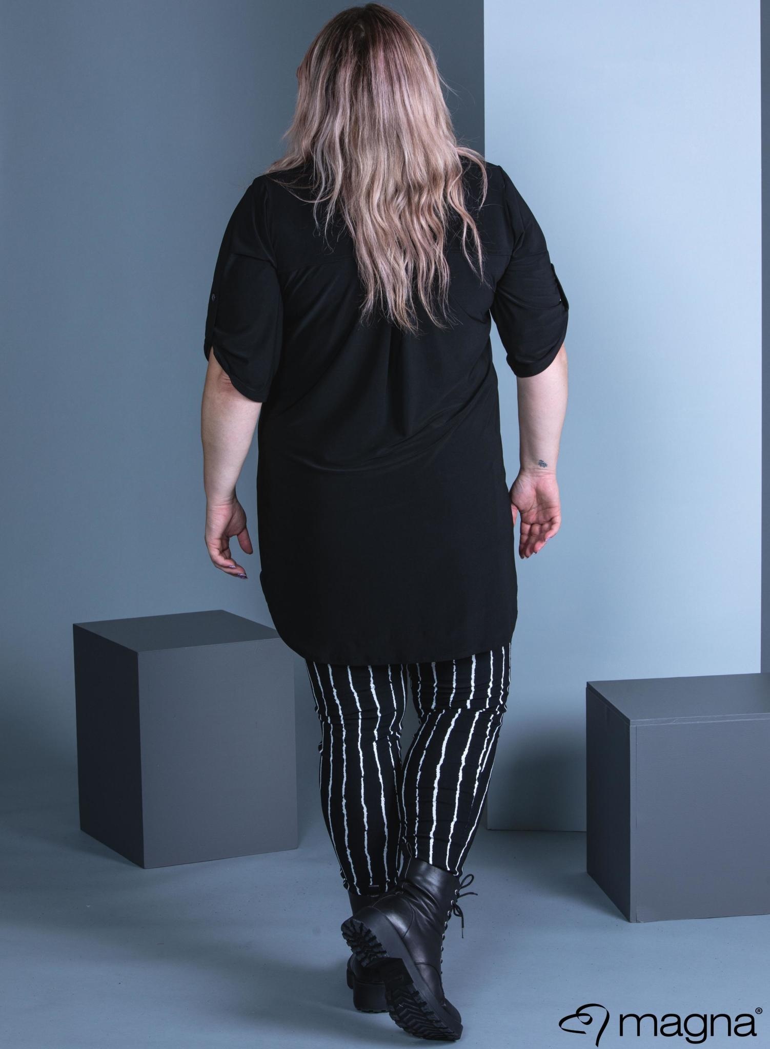 Magna Magna C-2121 Flowy String tuniek uni zwart