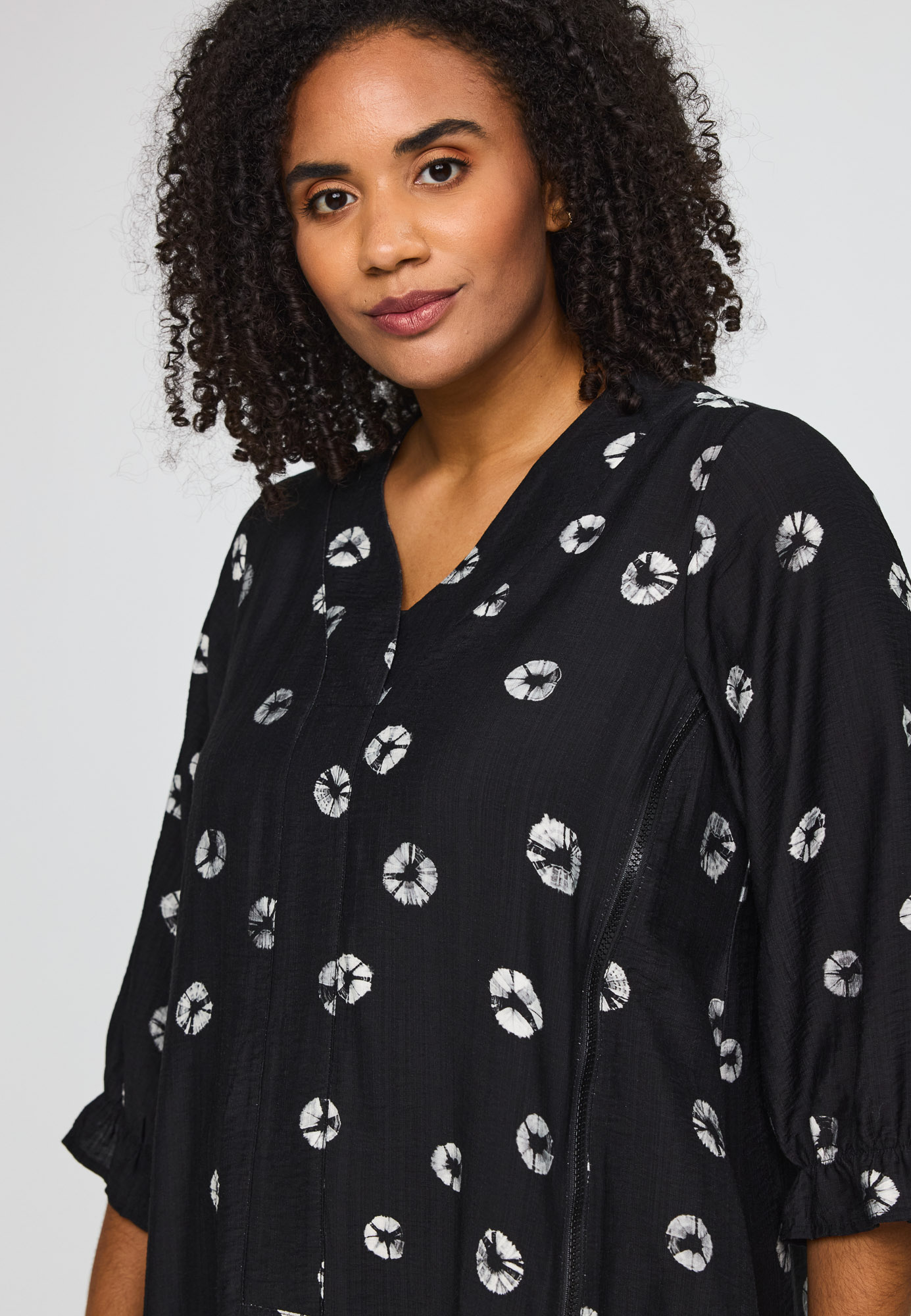 Studio SSaphina Dress with long side zipper