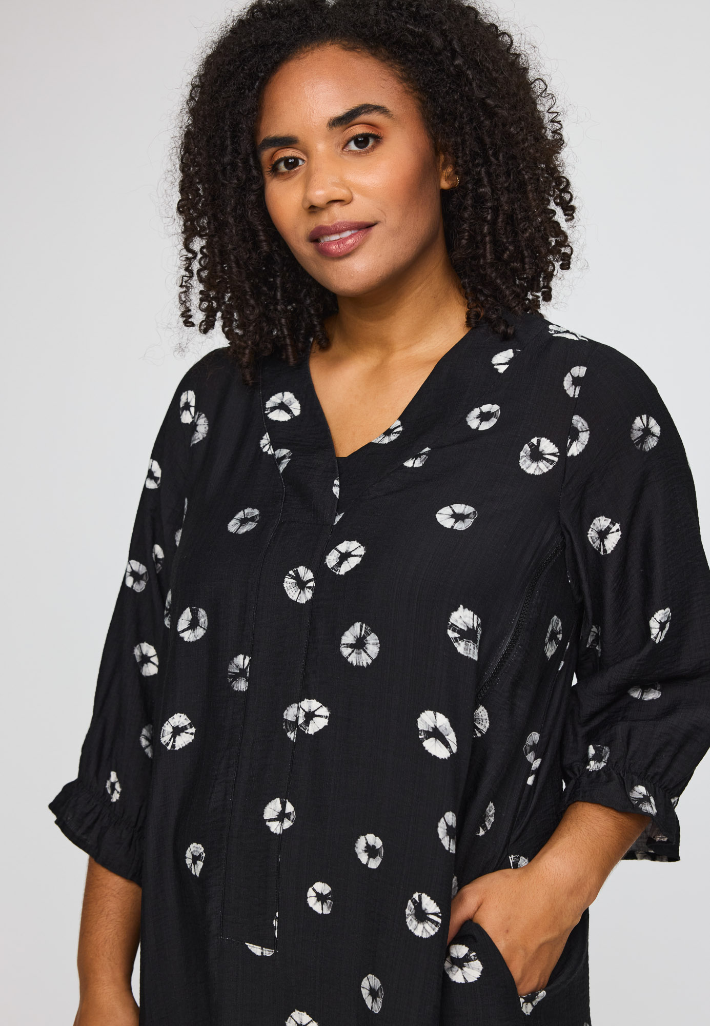 Studio SSaphina Dress with long side zipper