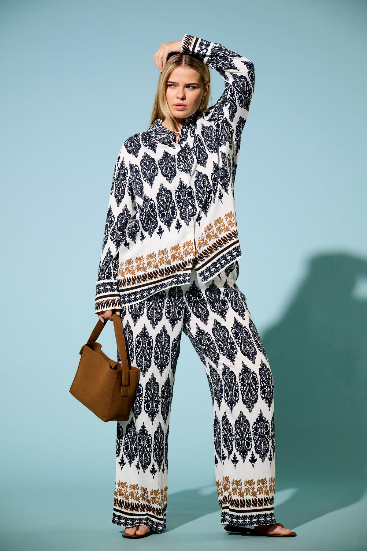 ONLY CARMAKOMA CARHAVANA LIFE STRAGIHT PANT AOP