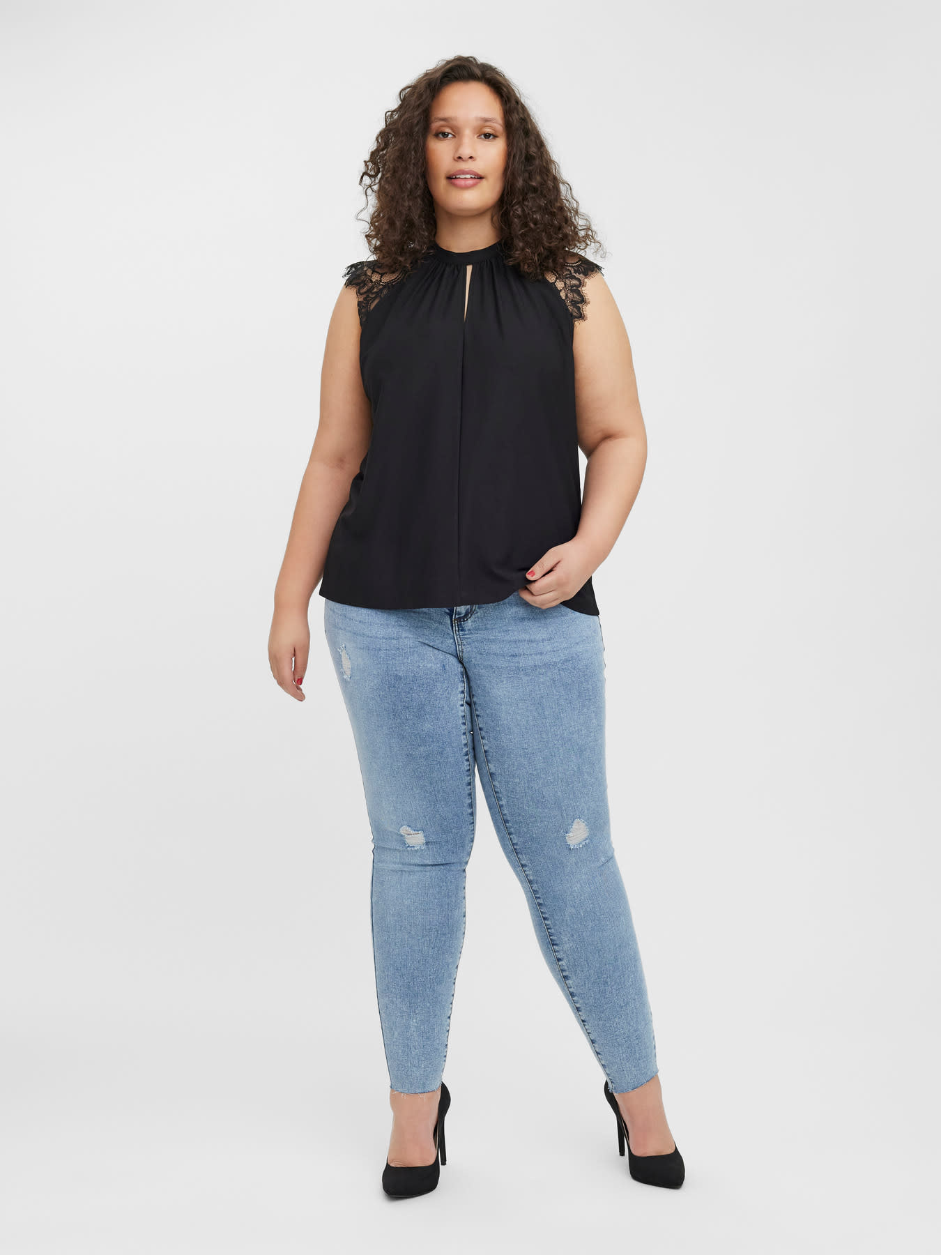 Vero Moda Curve VMMILLA SL LACE TOP NOOS CUR